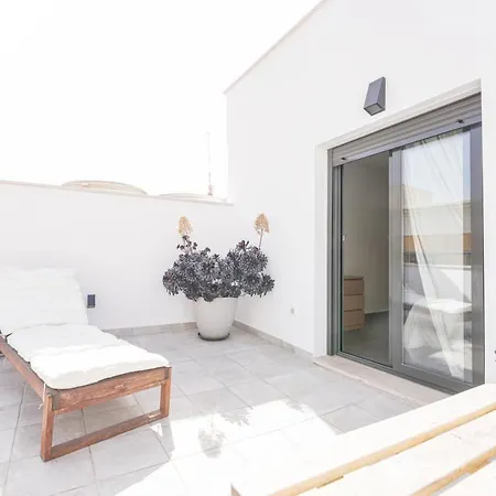 Moott Homes Casa De Leones Apto 2 * Almería